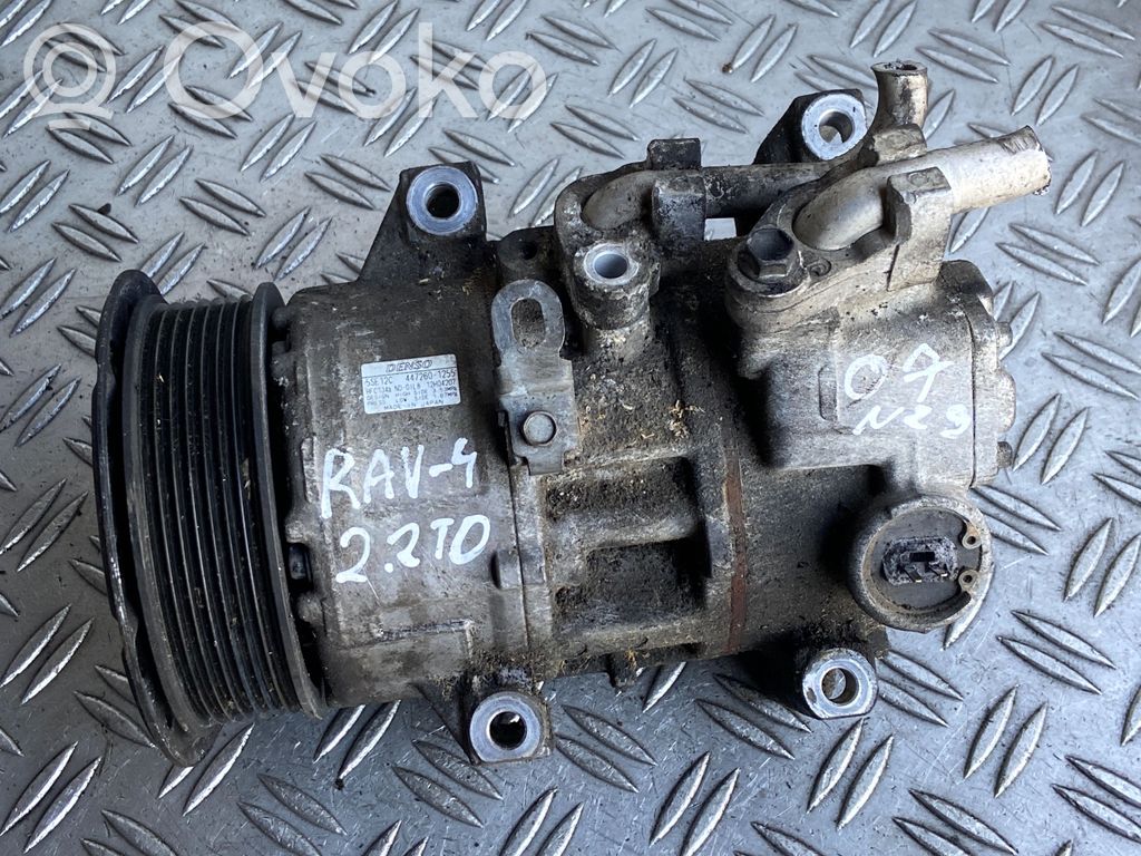 Toyota RAV 4 (XA30) Kompresor / Sprężarka klimatyzacji A/C 