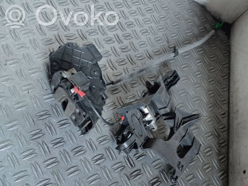Ford Mondeo MK IV Galinių durų spyna 