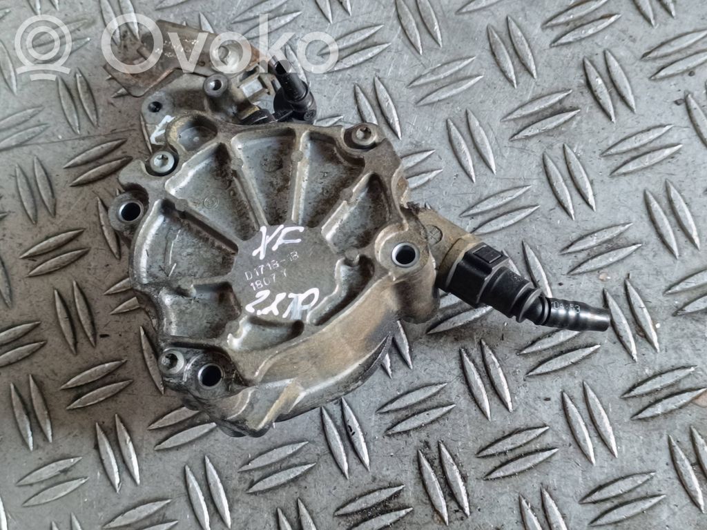 Jaguar XF X250 Vacuum pump 