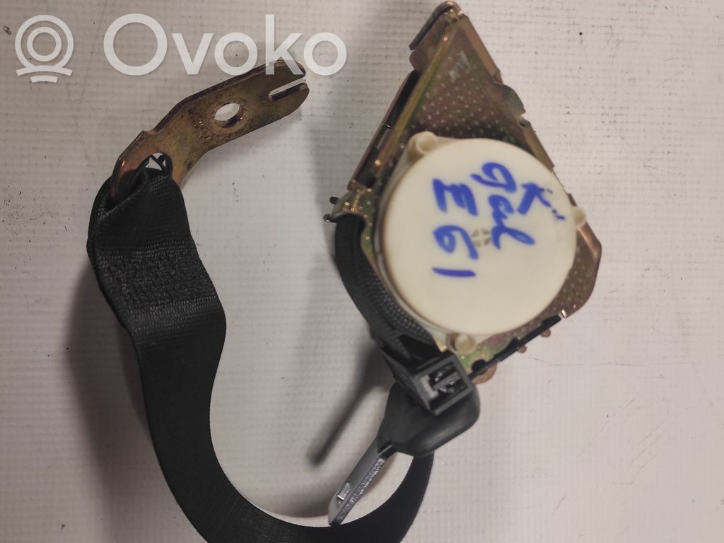 Takaistuimen turvavyö   33017496