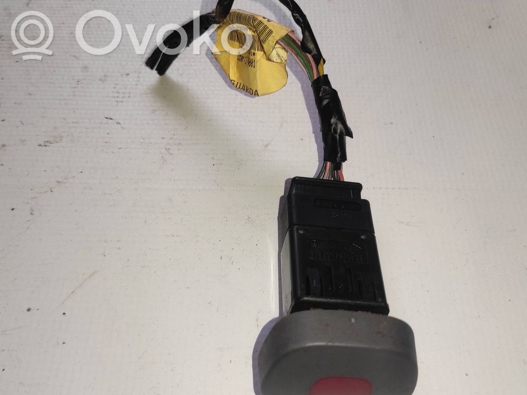 Renault Clio II Hazard light switch 
