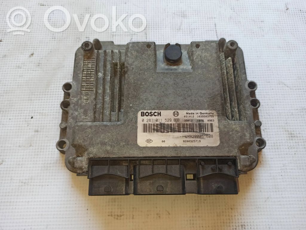 Renault Trafic II (X83) Engine control unit/module 