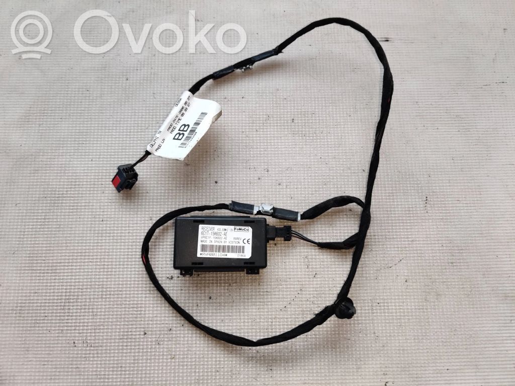 Ford Transit Pystyantennivahvistin 