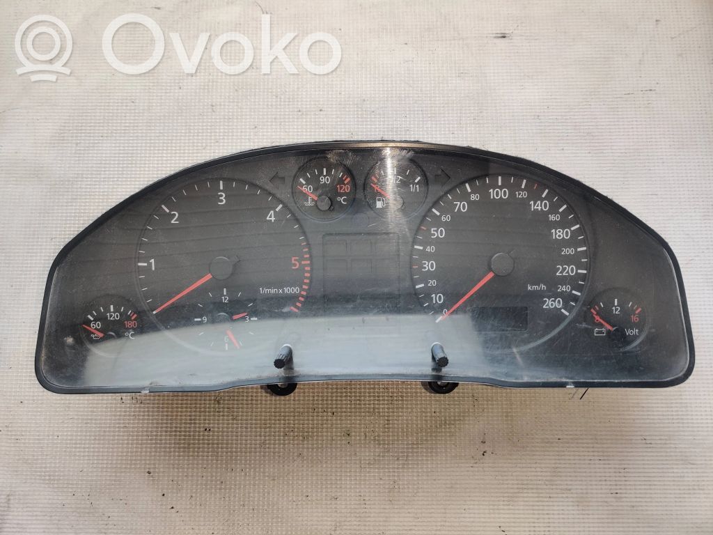 Audi A6 S6 C5 4B Velocímetro (tablero de instrumentos) 