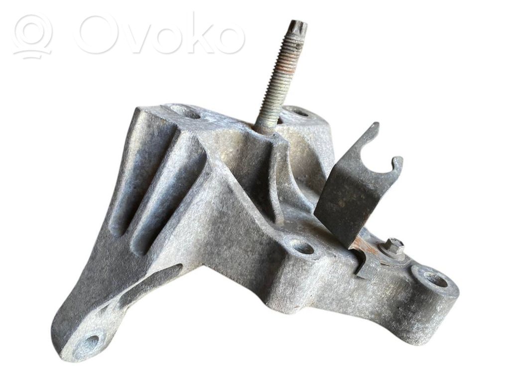 Gearbox mounting bracket   3C117M125AB