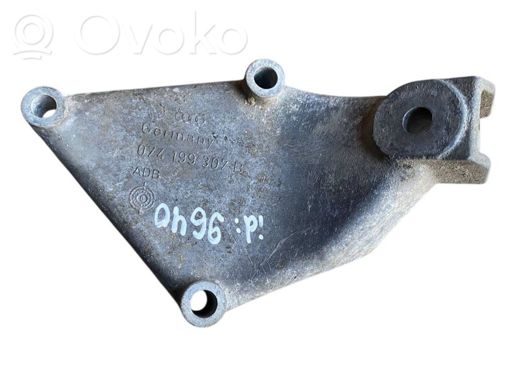 Engine mounting bracket   074199307B