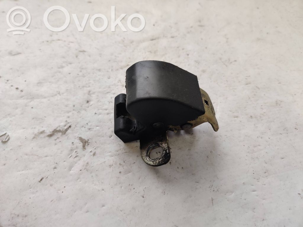 Loading door lock   352439