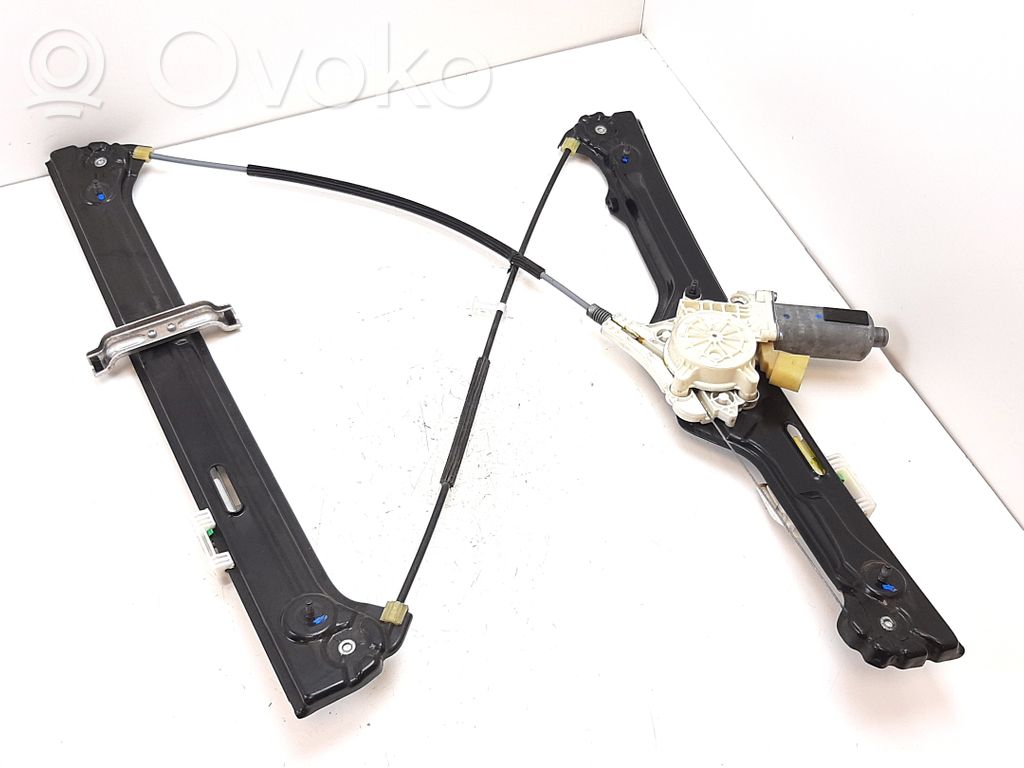 Front door window regulator with motor   7166379,7137019
