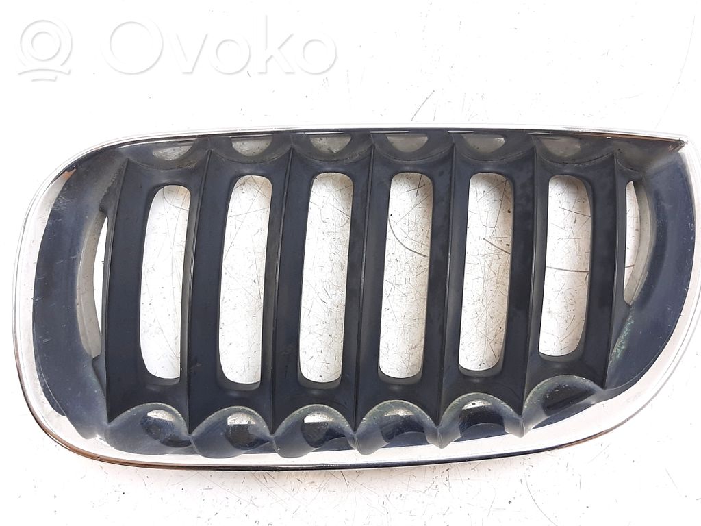 Priekšējais režģis   03402913