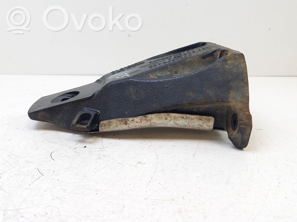 Engine mounting bracket   6771072,23191310,103827