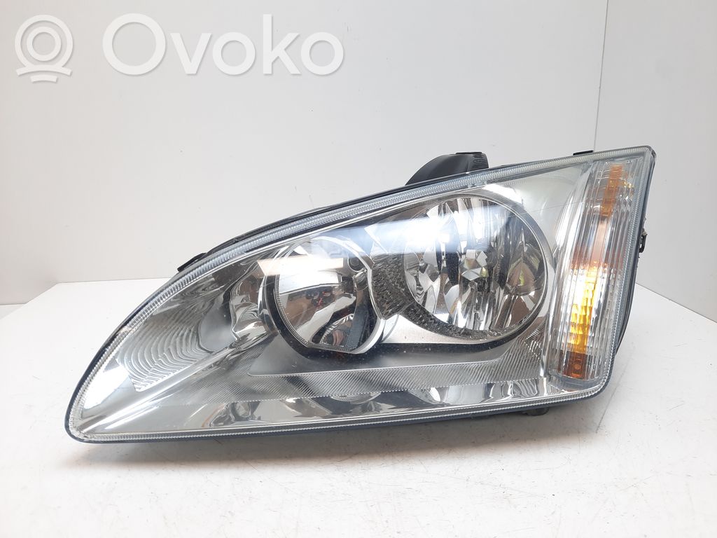 Ford Focus Headlight/headlamp 