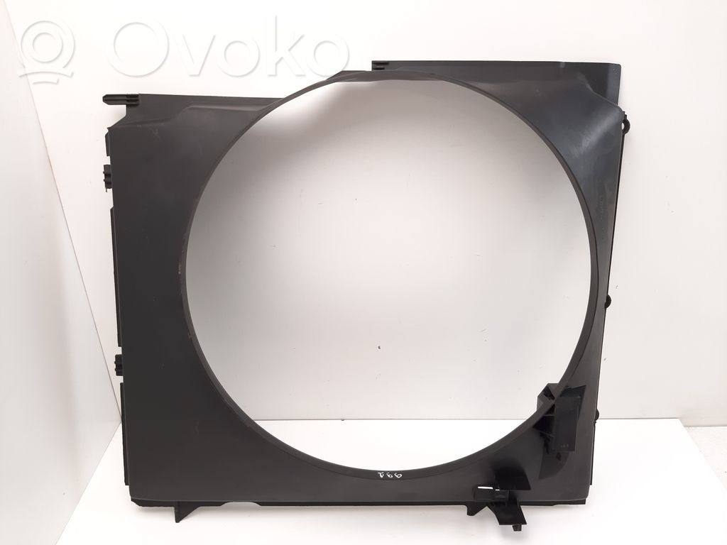 BMW X5 E53 Radiator cooling fan shroud 