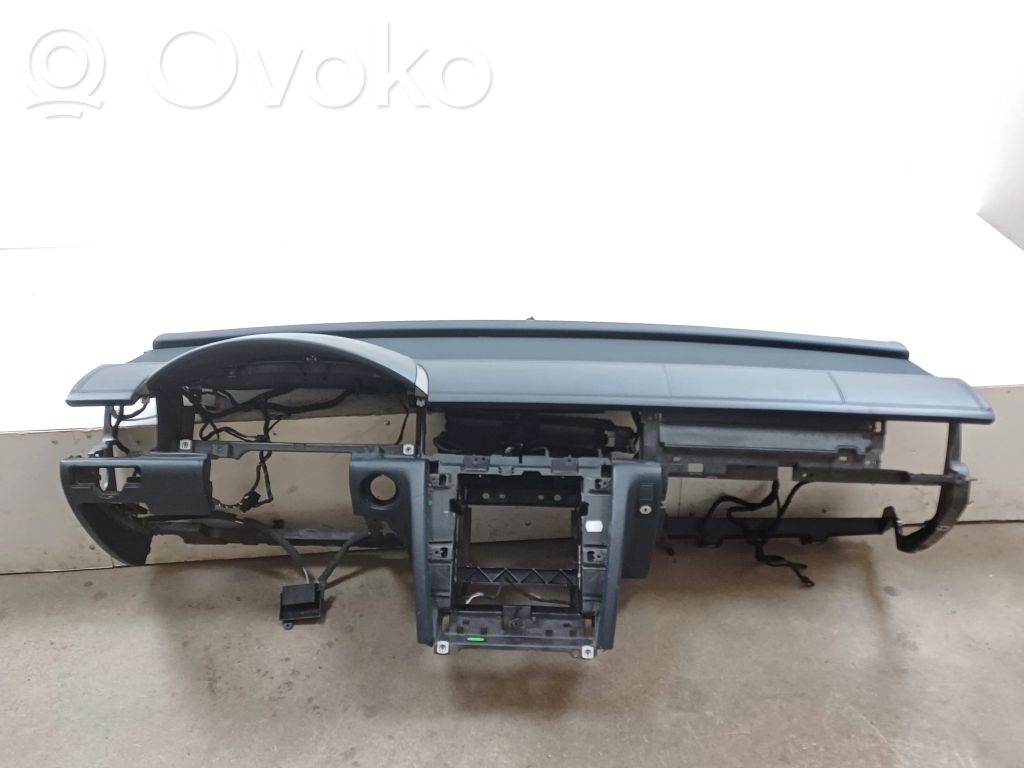 Volkswagen Phaeton Panelė 
