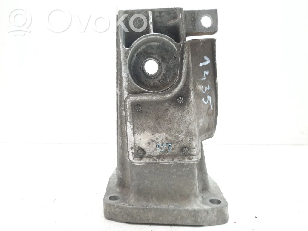 BMW M5 Engine mounting bracket 