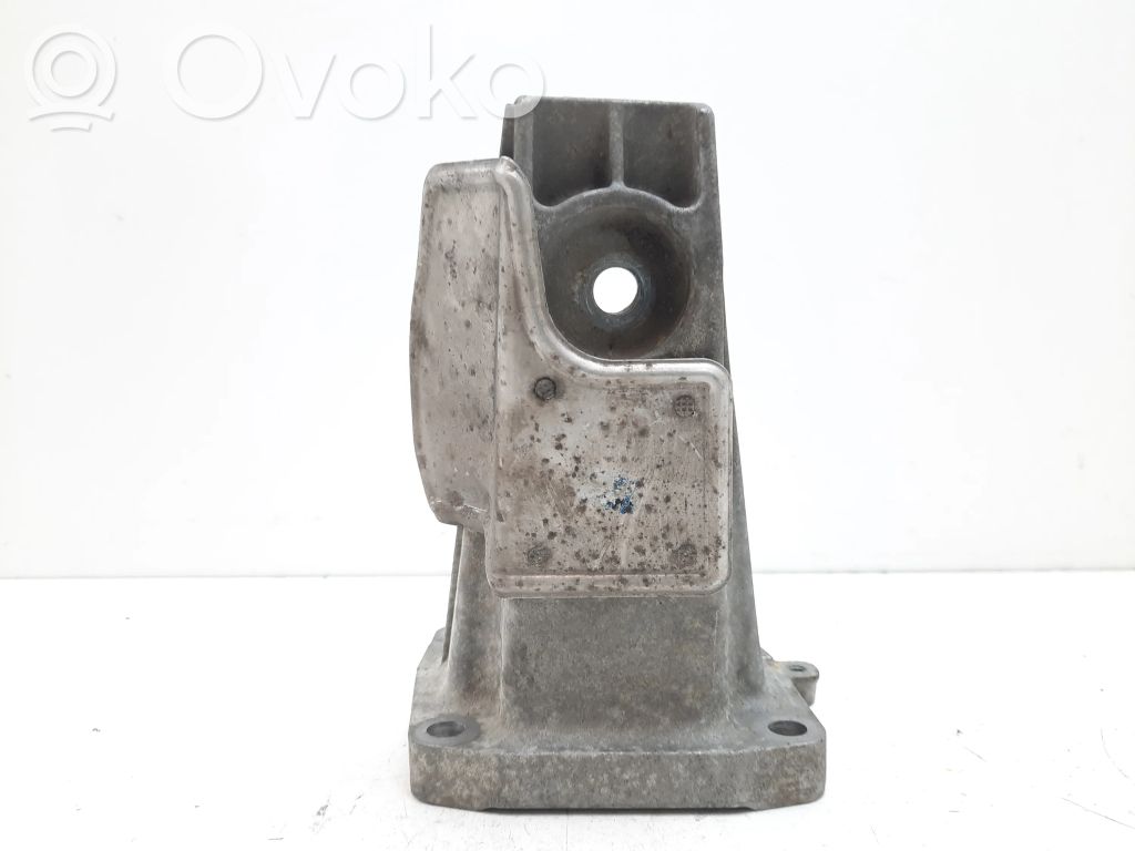 BMW M5 Engine mounting bracket 