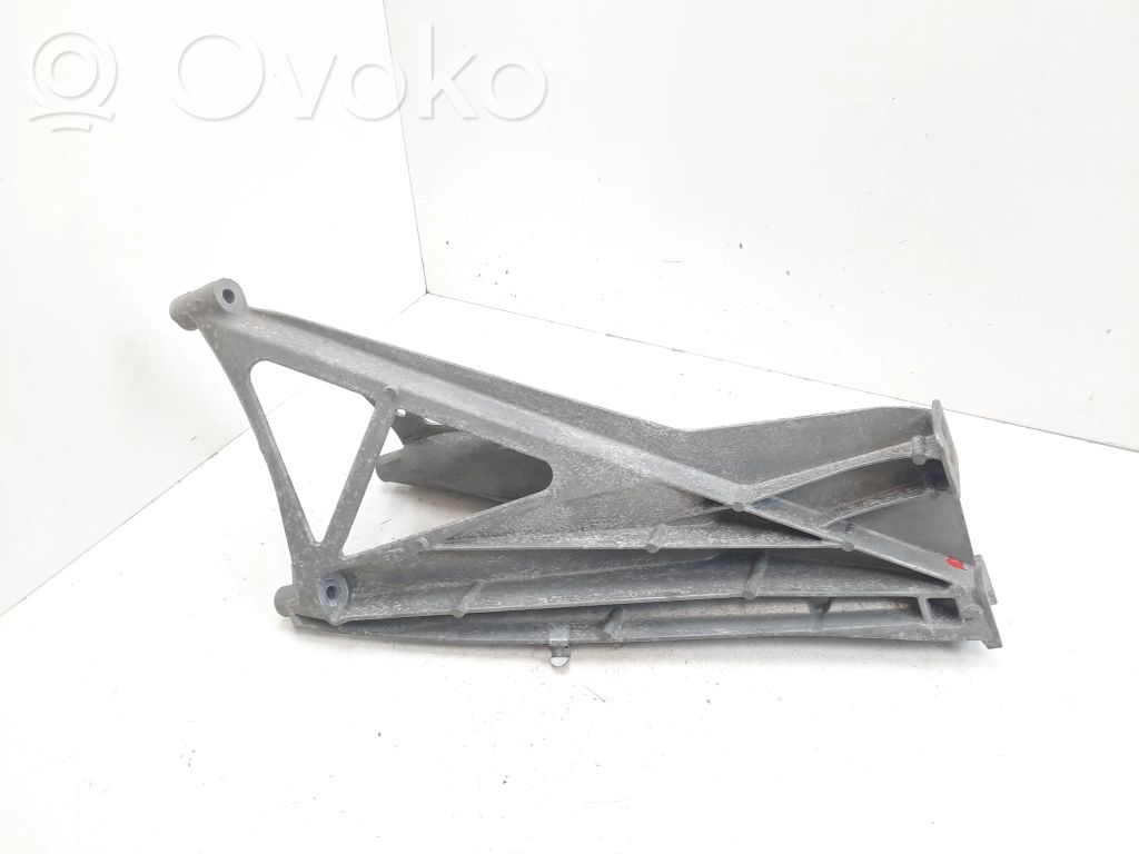 BMW i3 Gearbox mounting bracket 