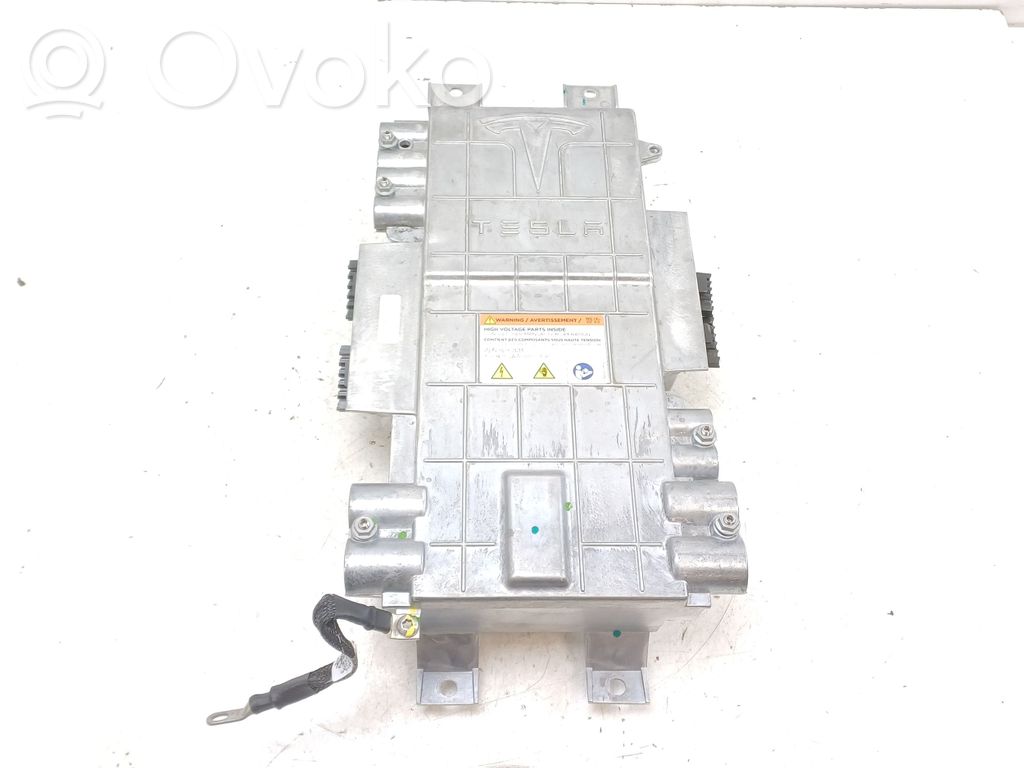 Inversor/convertidor de voltaje   103302010D,102115400J,102022700C