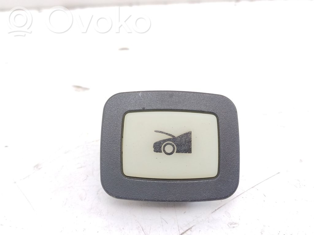 Tailgate opening switch   1002C66C0A