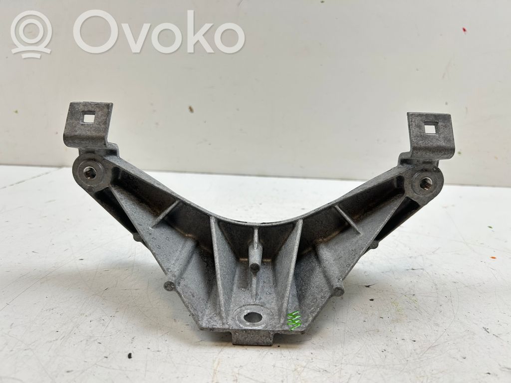 Gearbox mounting bracket   7137238