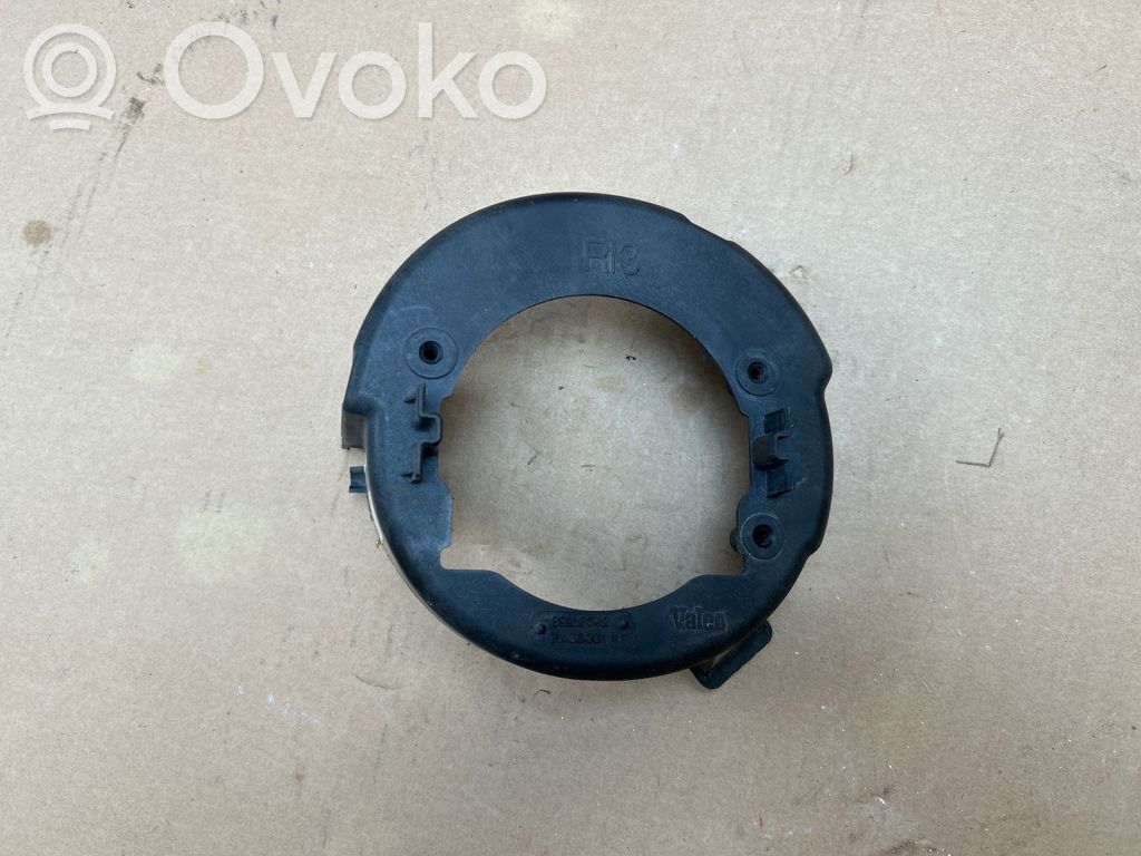Nissan Navara D40 Wspornik / Mocowanie świateł przeciwmgielnych 