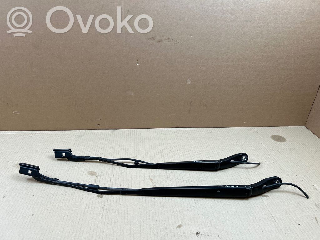 Opel Combo E Wischerarm vorne 