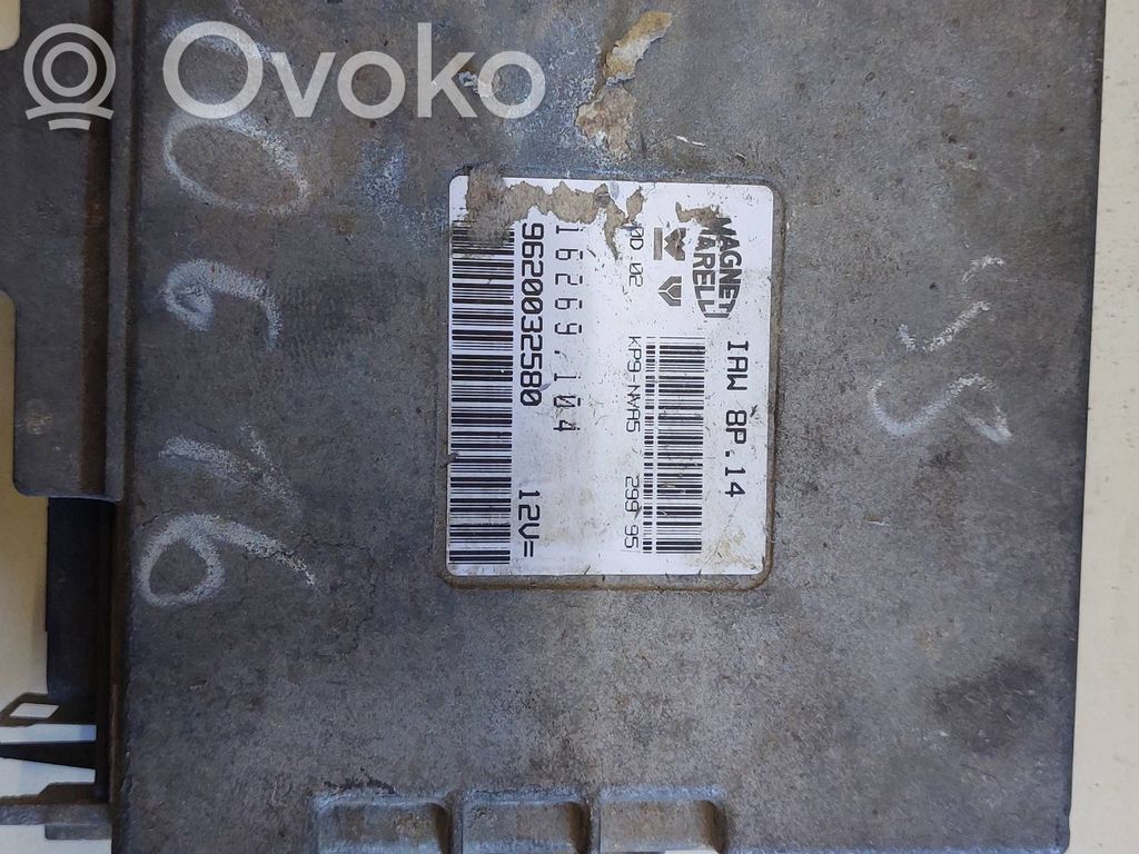 Peugeot 406 Engine control unit/module 