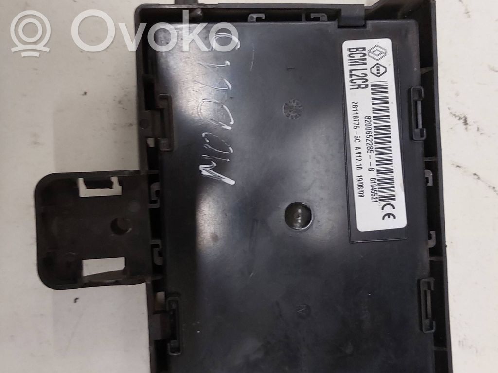 Renault Clio III Comfort/convenience module 