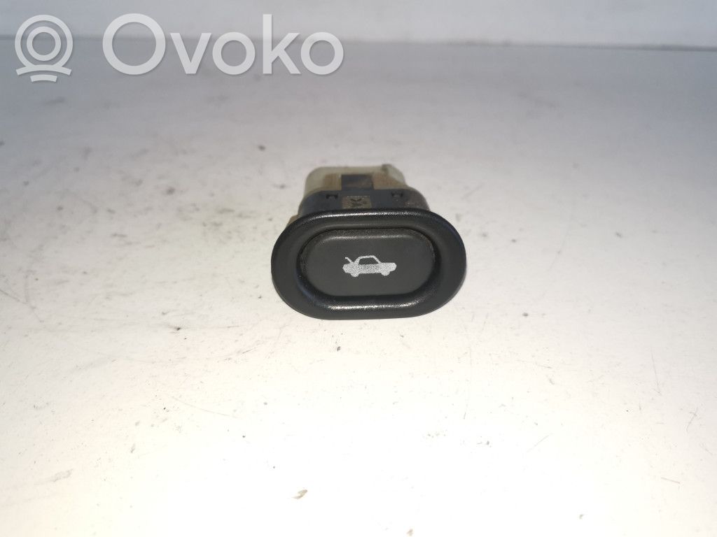 Saab 9-3 Ver1 Tailgate opening switch 