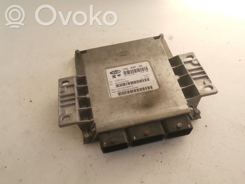 Peugeot 406 Engine control unit/module 