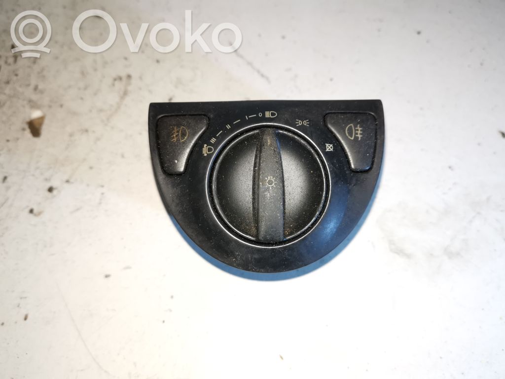 Light switch   1278613,12786135