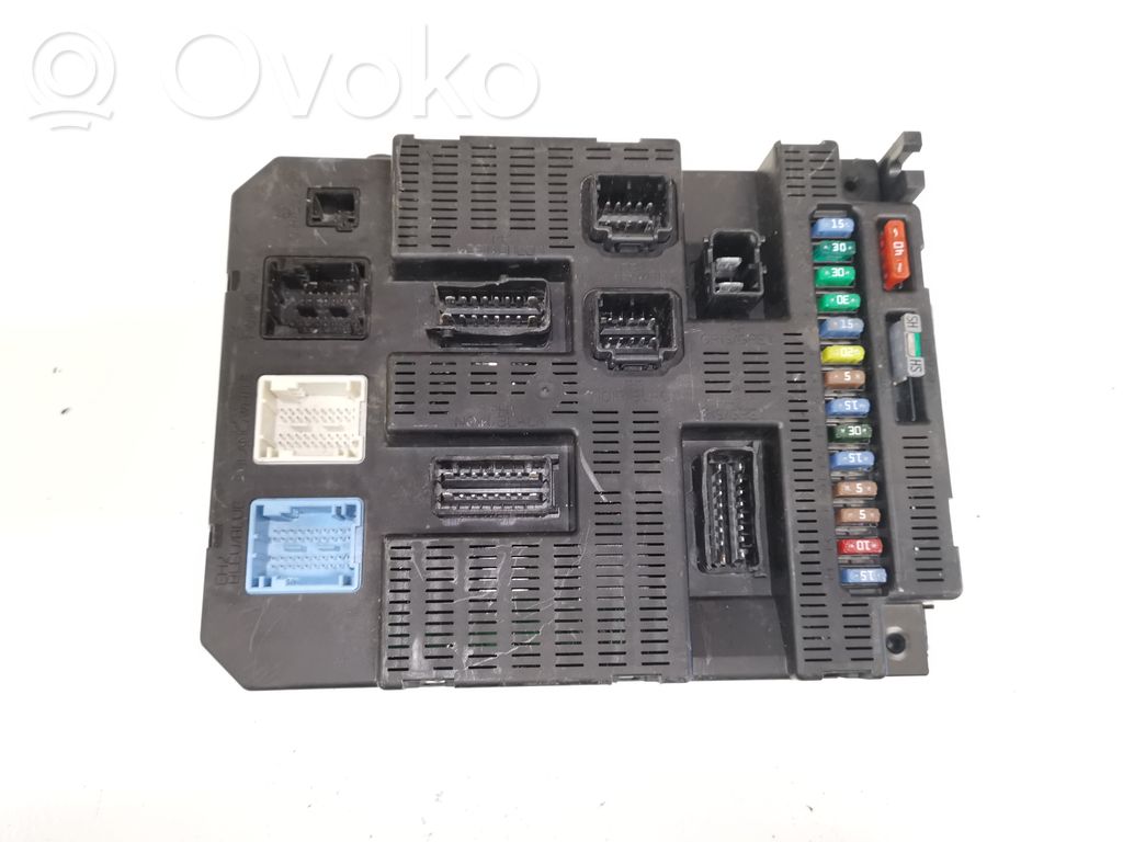 Peugeot 308 Comfort/convenience module 