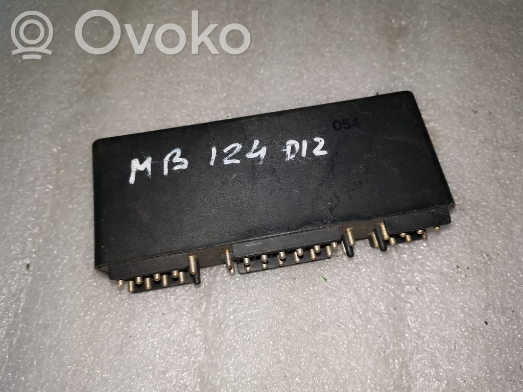 Mercedes-Benz E W124 Light module LCM 