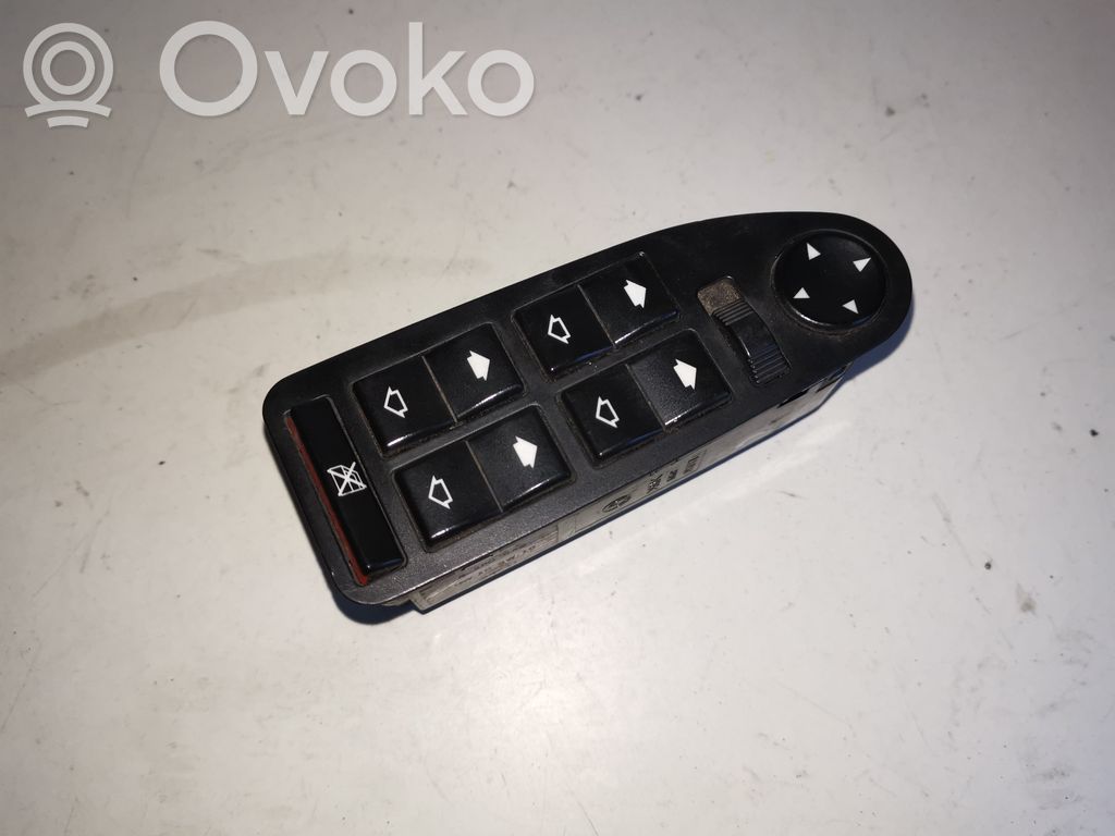 Electric window control switch   8380646