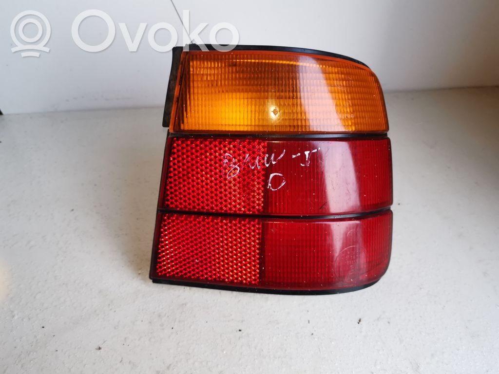 BMW 5 E34 Galinis žibintas kėbule 