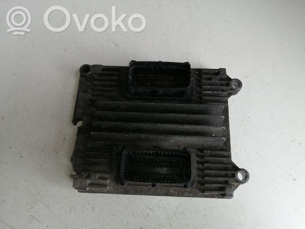 Opel Zafira A Engine control unit/module 