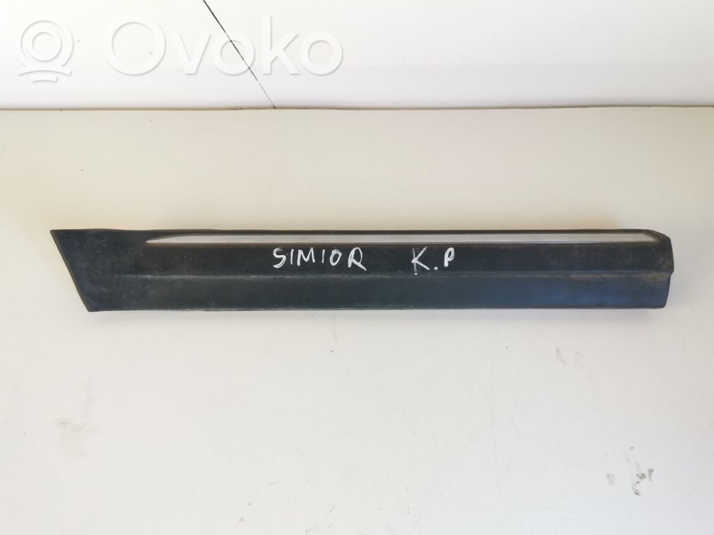 BMW 7 E32 Apdaila sparno (moldingas) 