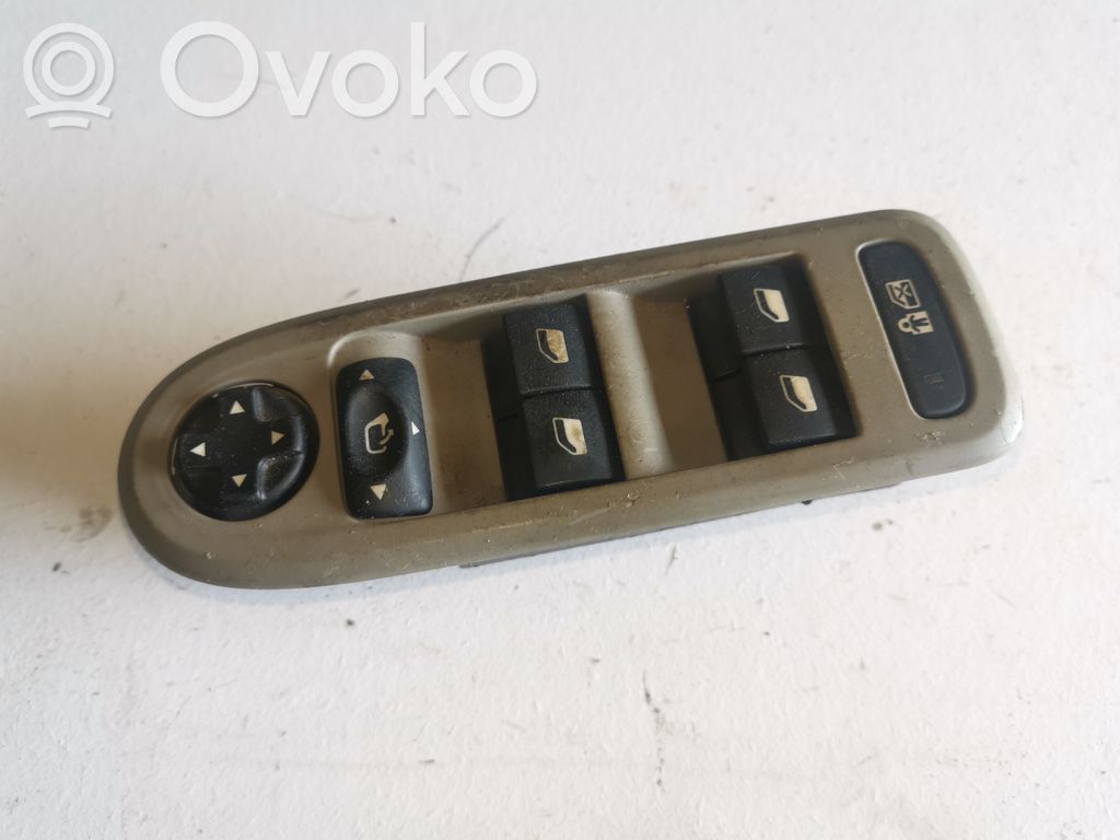 Citroen C5 Electric window control switch 