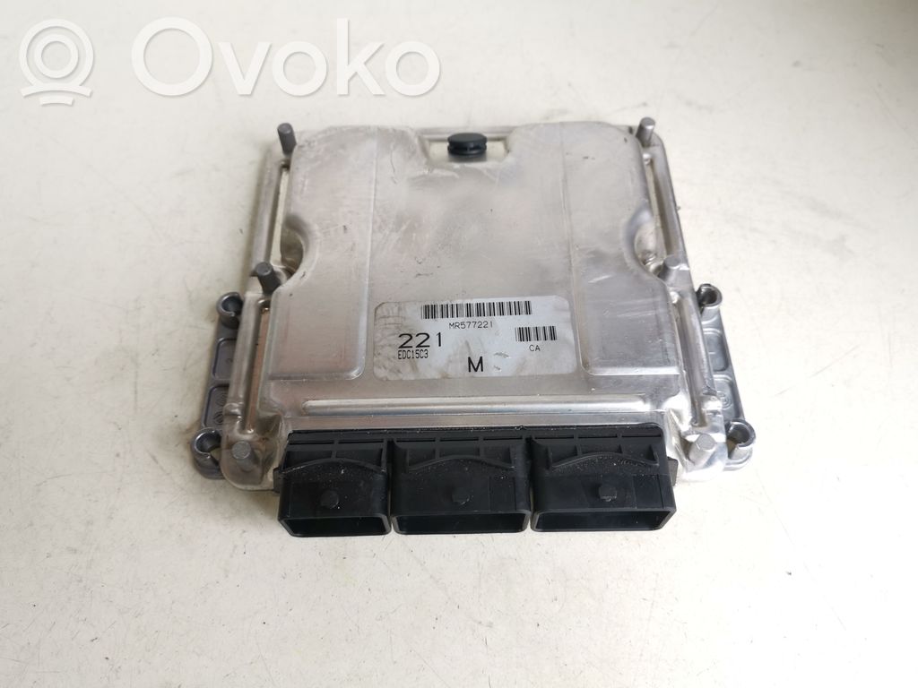 Mitsubishi Carisma Variklio valdymo blokas 