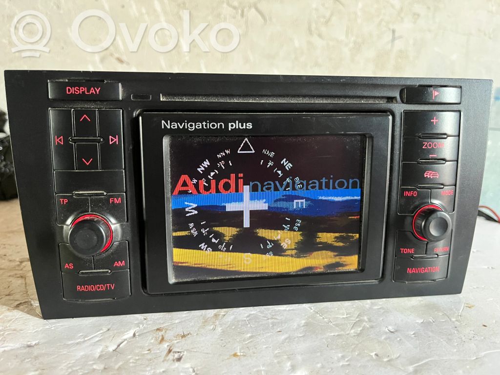 Audi A6 S6 C5 4B Panel / Radioodtwarzacz CD/DVD/GPS 