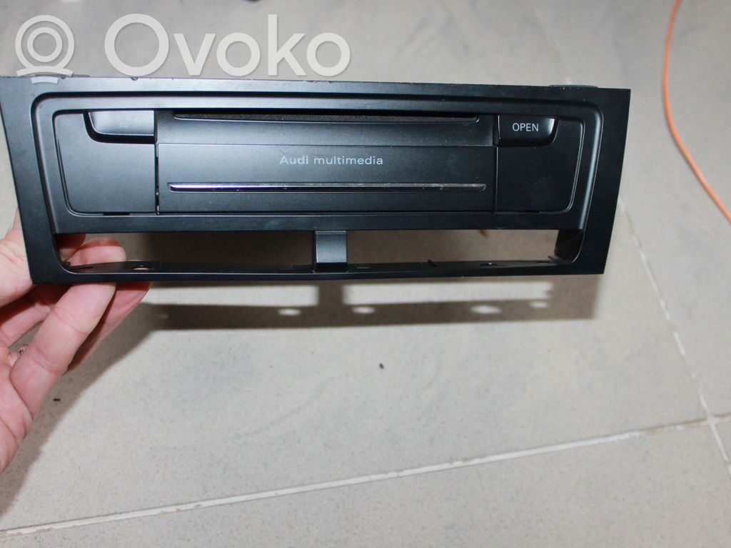 Audi A4 S4 B8 8K Unitate principală radio/CD/DVD/GPS 