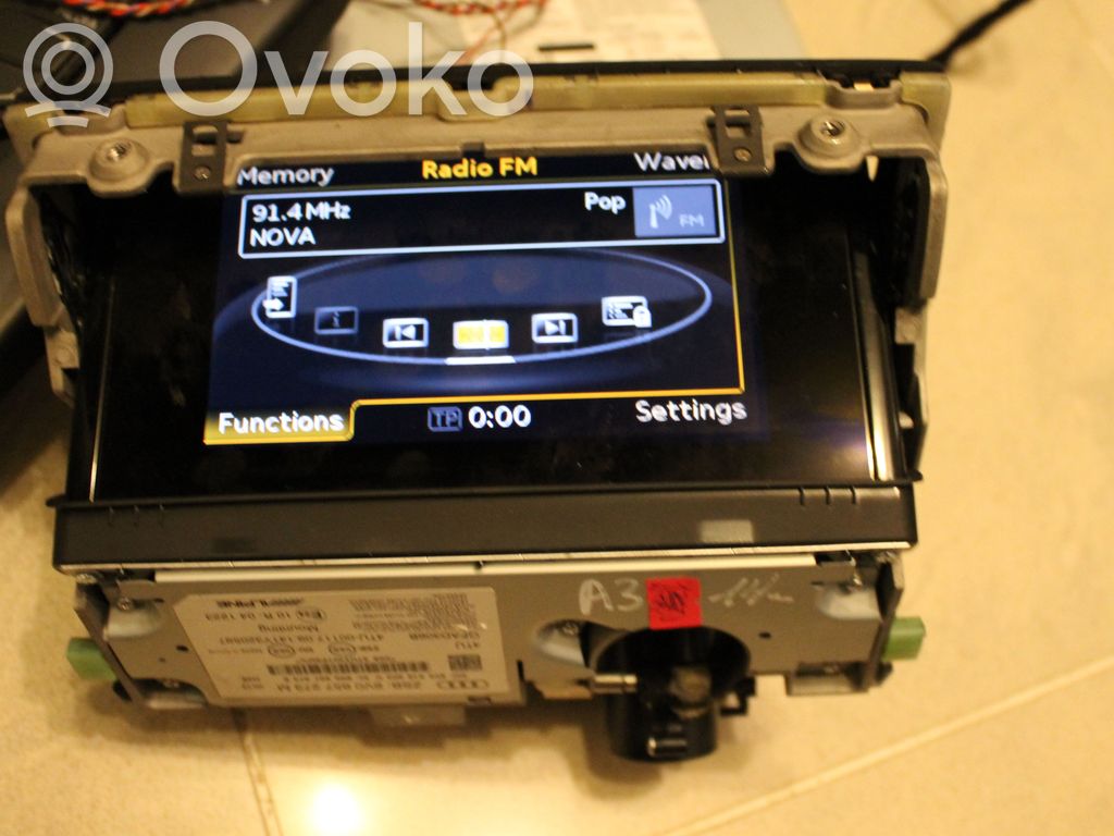 Audi A3 S3 8V Monitor / wyświetlacz / ekran 