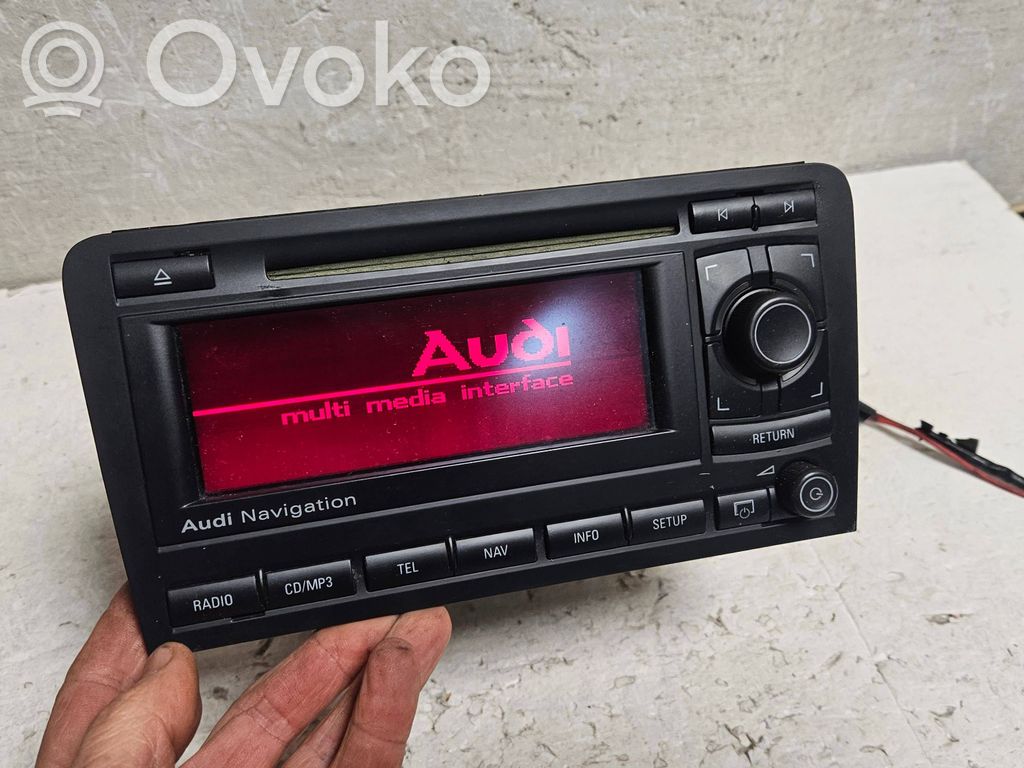 Audi A3 S3 8P Radio/CD/DVD/GPS head unit 