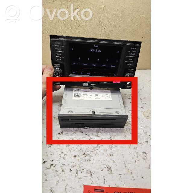 Volkswagen PASSAT B8 Radio/CD/DVD/GPS head unit 