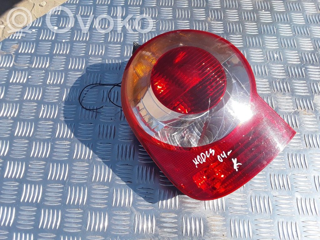 Rear/tail lights   8200212205