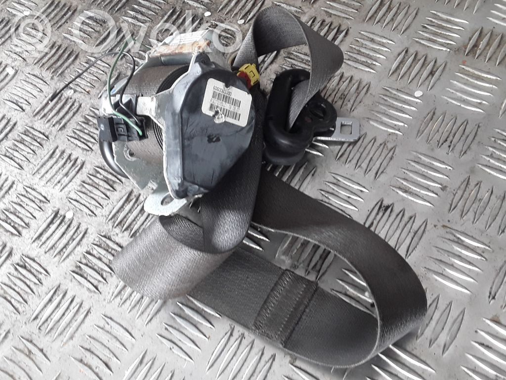 Dodge Avenger Front seatbelt 