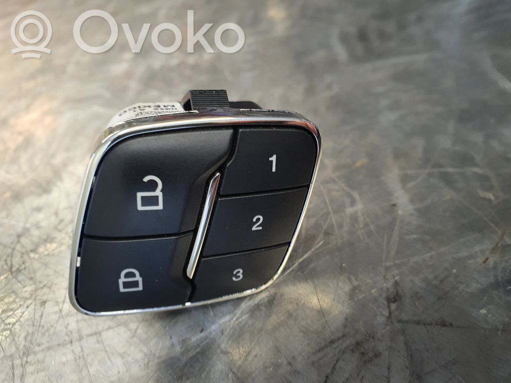 Ford Explorer Central locking switch button 