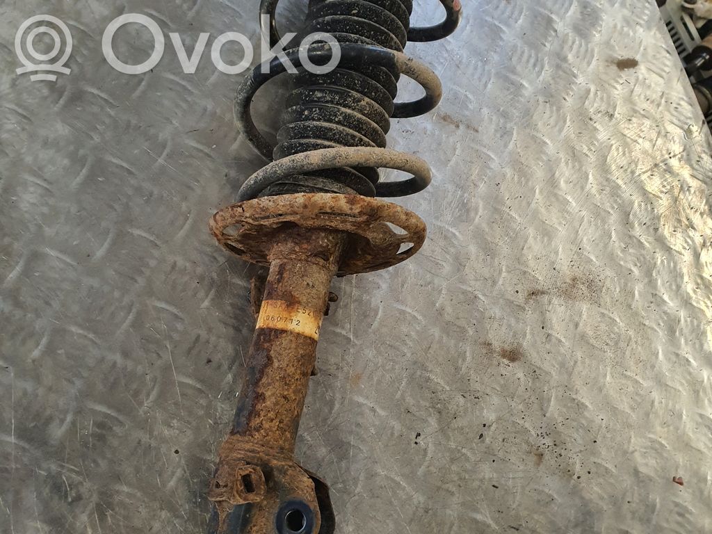 Honda Jazz Ansamblu amortizor cu arc față 