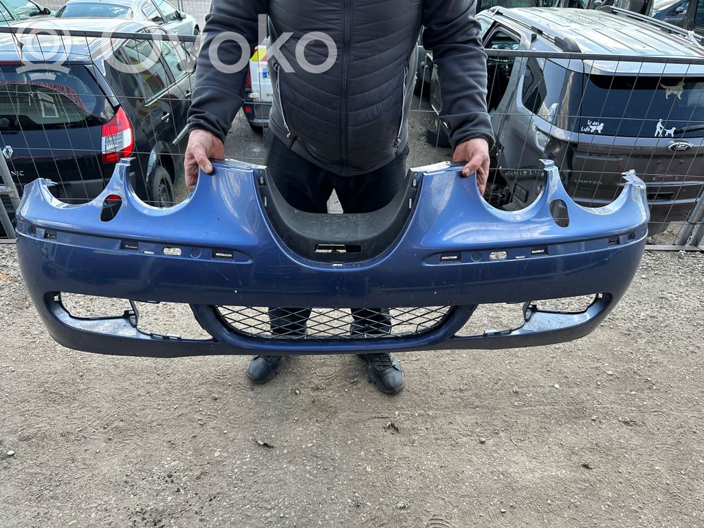 Parachoques delantero   4R8317C831