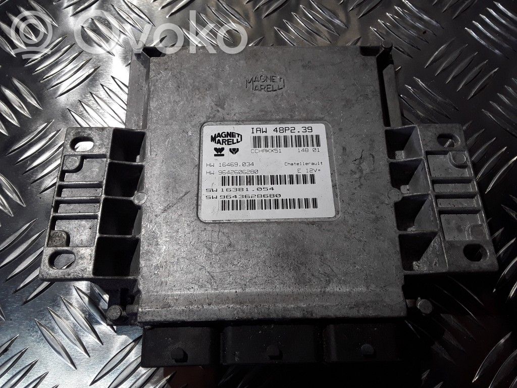 Peugeot 406 Engine control unit/module 