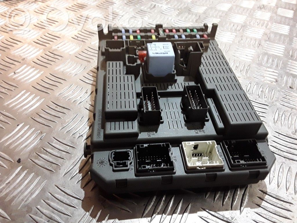 Peugeot 807 Module confort 